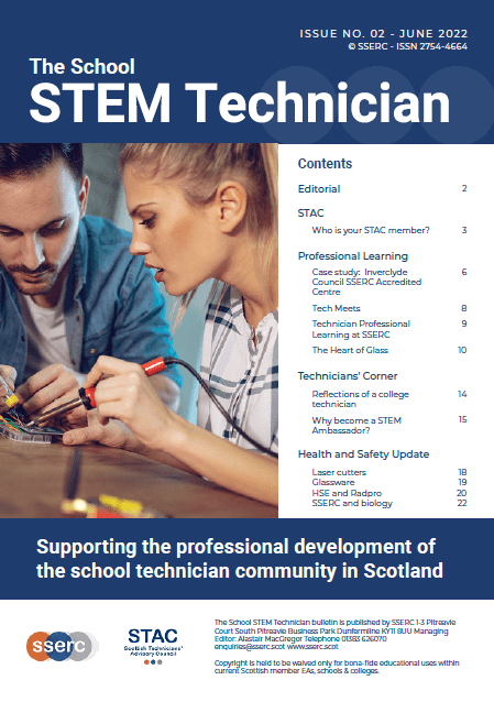 The School STEM Technician - Issue 01